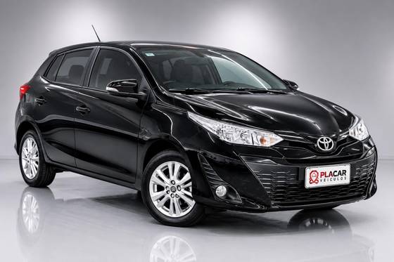 TOYOTA YARIS 1.3 16V FLEX XL PLUS TECH MULTIDRIVE TOYOTA YARIS 1.3 16V FLEX XL PLUS TECH MULTIDRIVE